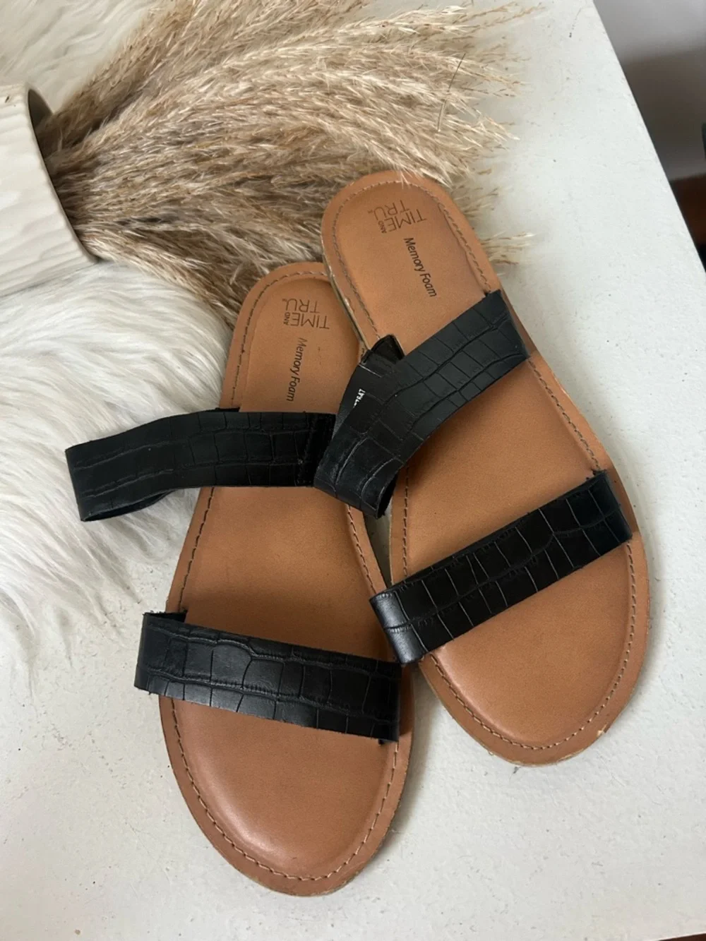 Time and Tru Black Croc-Embossed Double Strap Slide Sandals with Tan Footbed 8